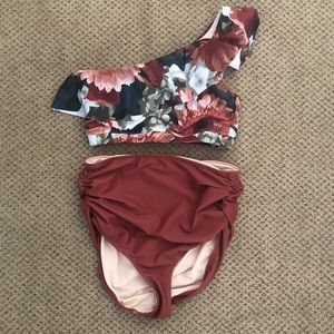 Albion fit 2 piece swimsuit size small